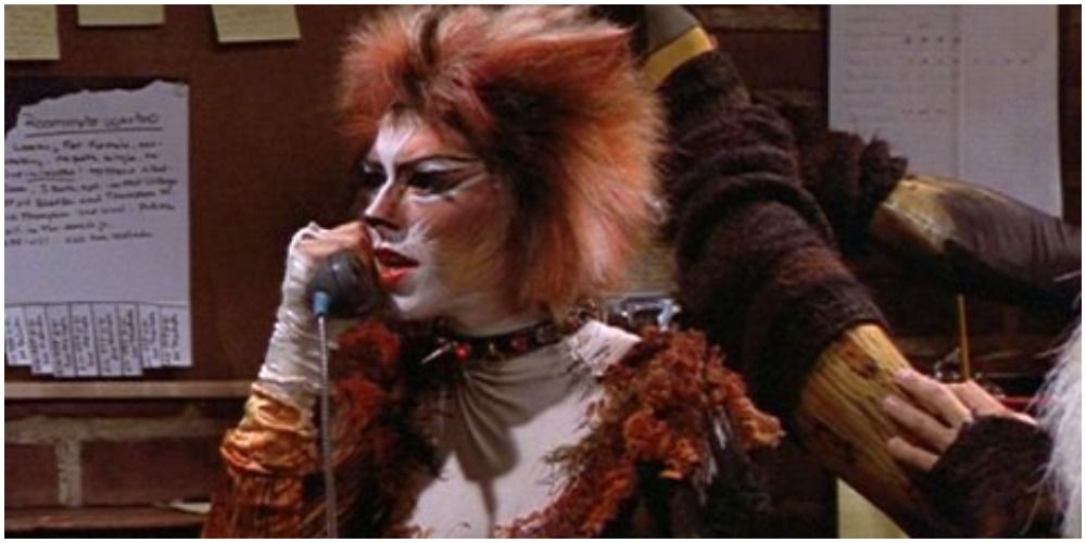 Annie in Cats on Caroline in the City