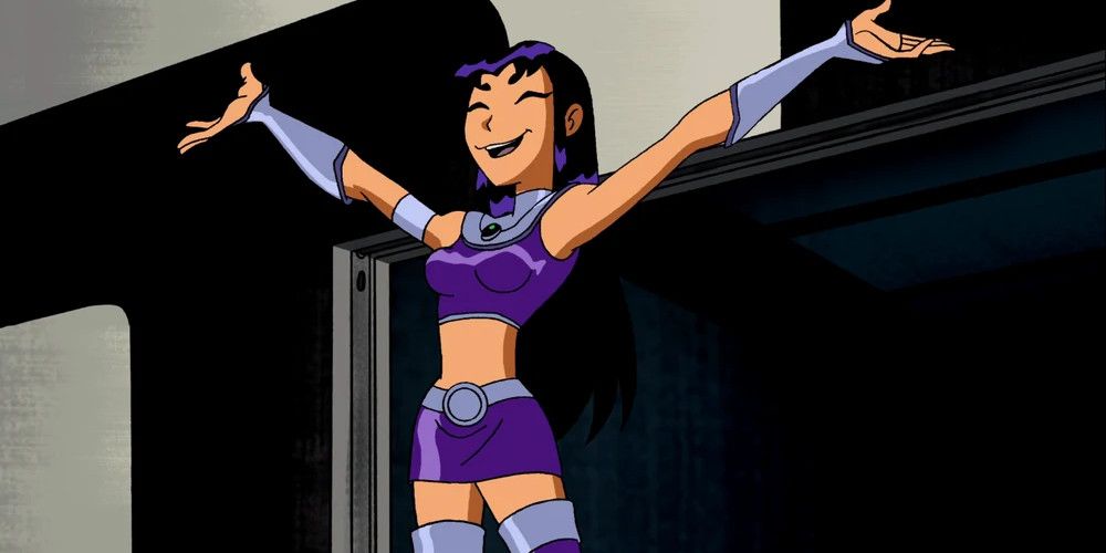 Blackfire raising her hands in celebration in Teen Titans