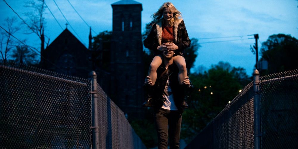Ryan Gosling with Michelle Williams on his shoulders in Blue Valentine 