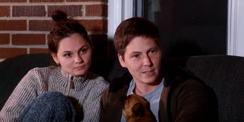 Brandon Gibbs Julia Trubkina 90 Day Fiance sitting outside in winter clothes