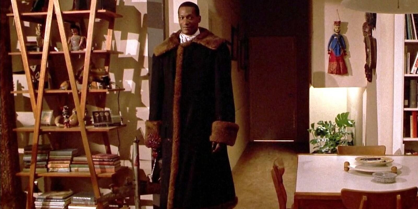 Candyman standing in apartment 