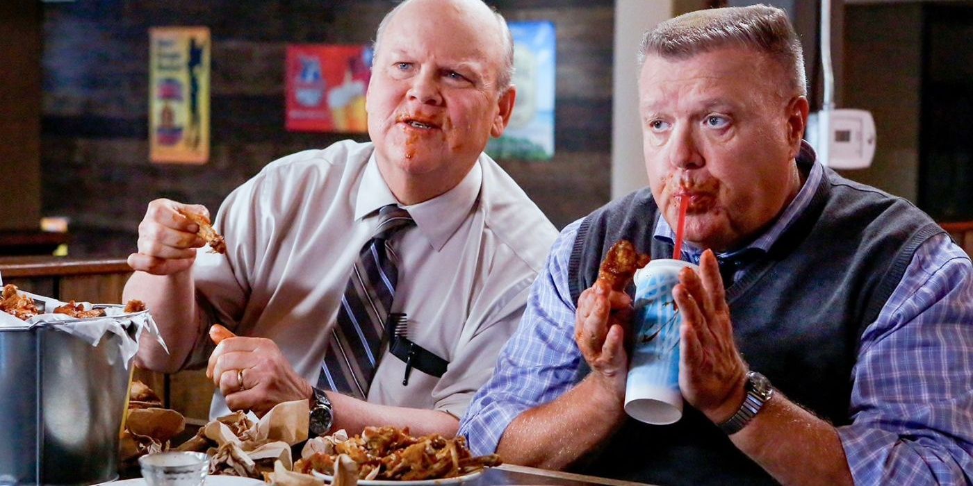 Hitchcock and Scully eating in Brooklyn Nine-Nine