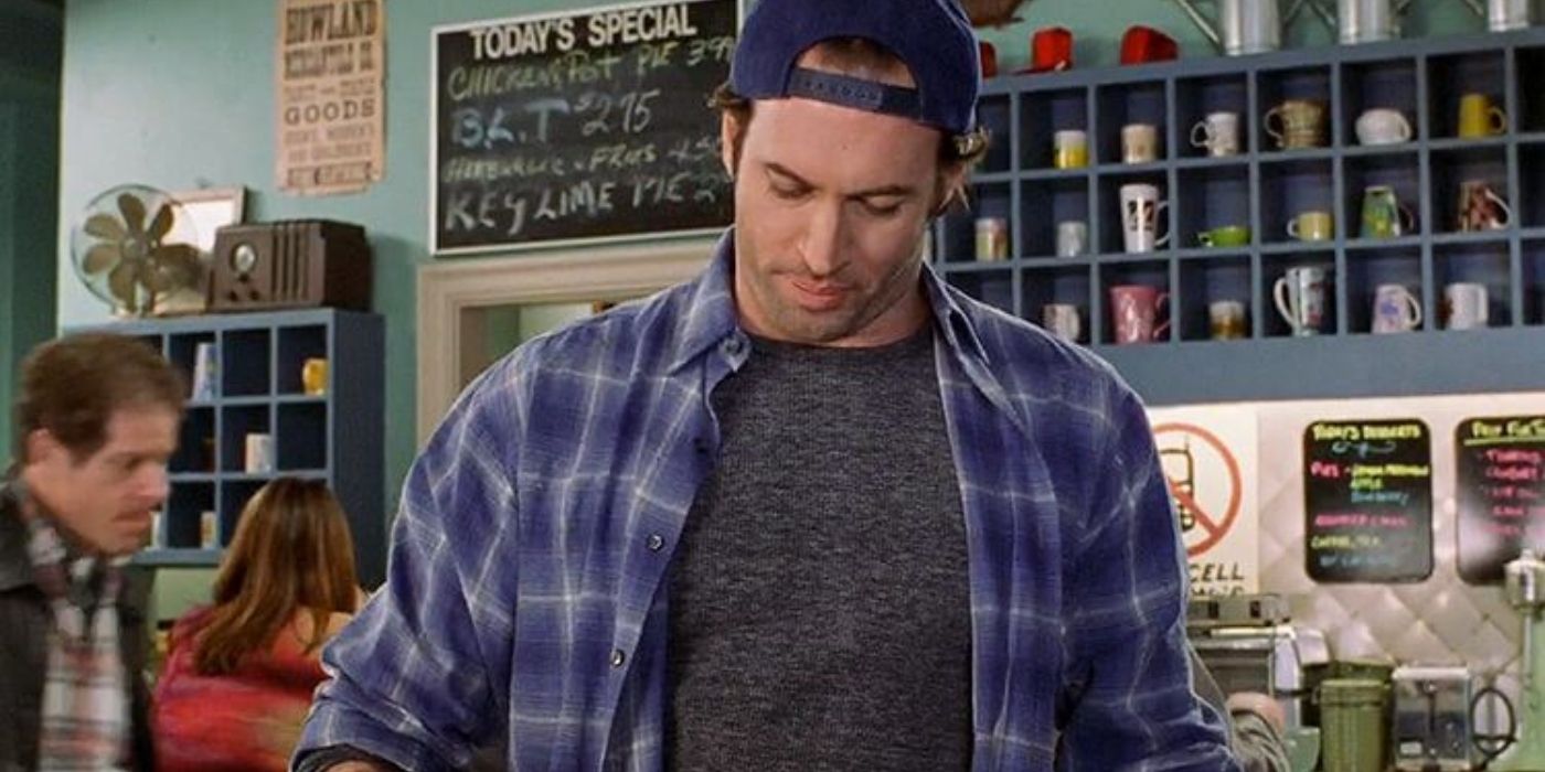 Luke Danes standing behind the counter at his diner on Gilmore Girls