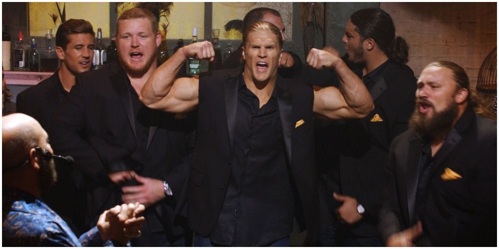 Green Bay Packers Dancing In Scene