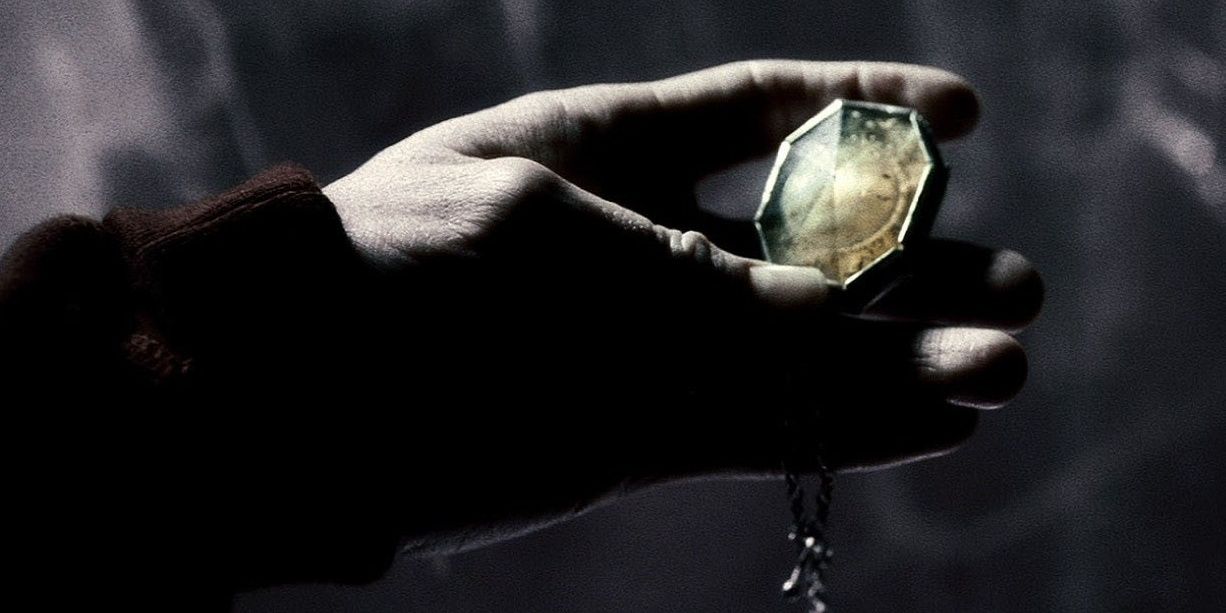 Regulus Black's locket in Harry Potter
