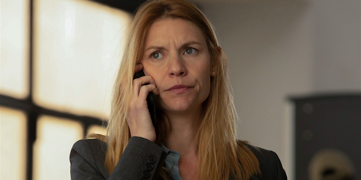Claire Danes on the phone in Homeland