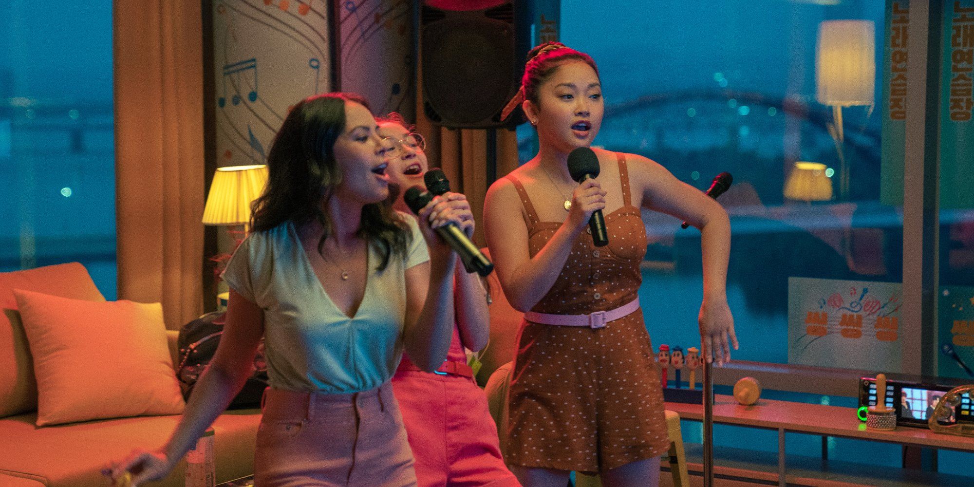 Janel Parrish, Anna Cathcart and Lana Condor singing in To All the Boys Always and Forever