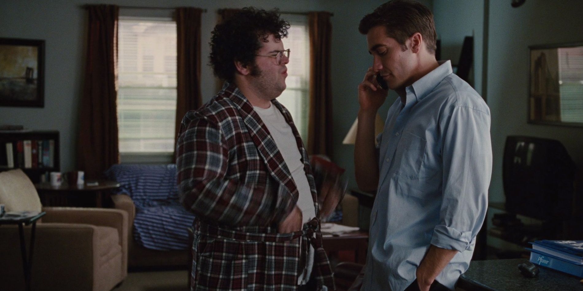 Josh Gad playing Jake Gyllenhaal's character's brother in Love and Other Drugs