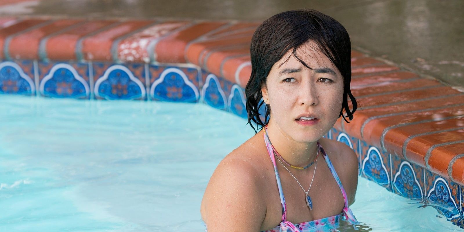 Maya in pool in episode Pool Party
