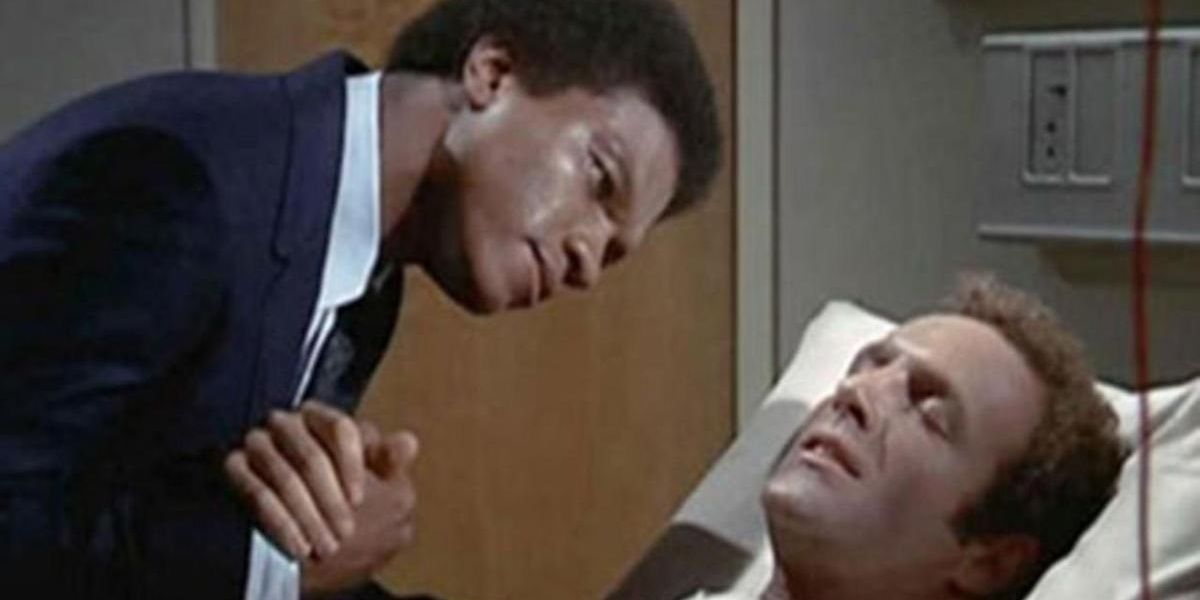 Brian Piccolo (James Caan) and Gale Sayers (Billy Dee Williams) in &quot;Brian's Song.&quot;