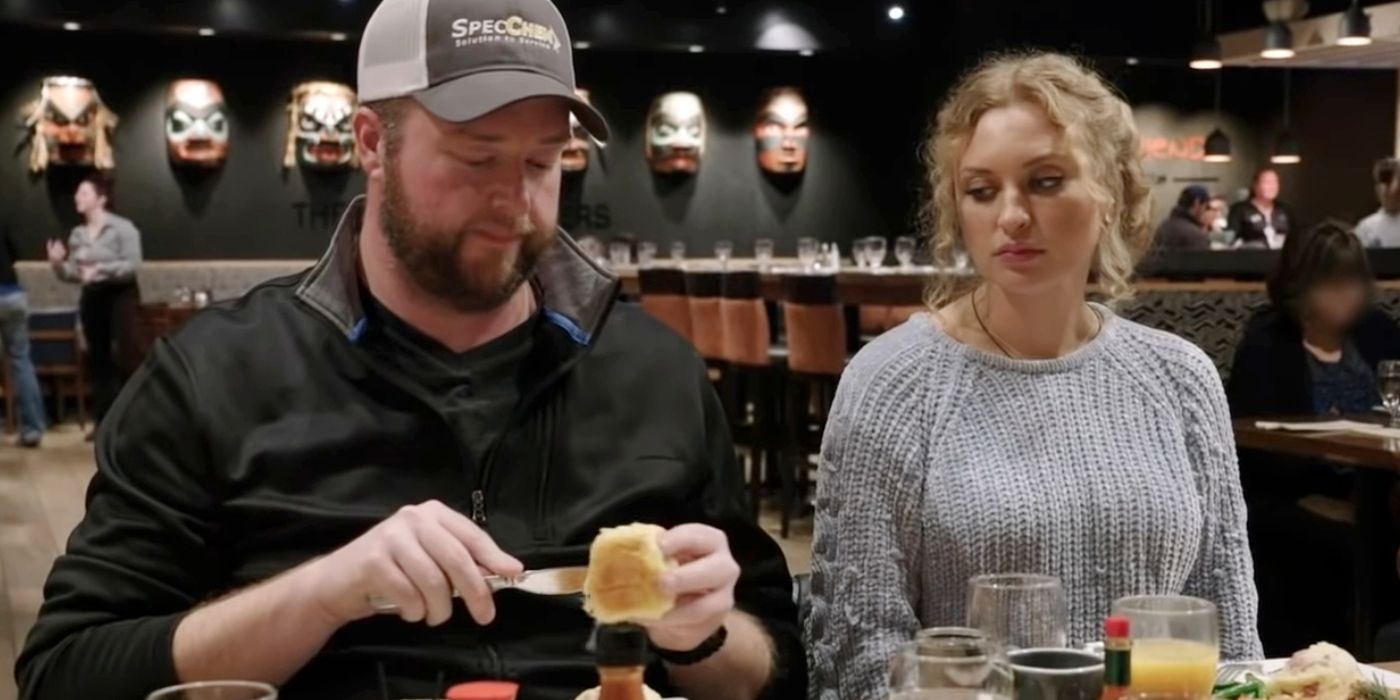 Natalie Mordovtseva And Mike Youngquist In 90 Day Fiance 4 at restaurant