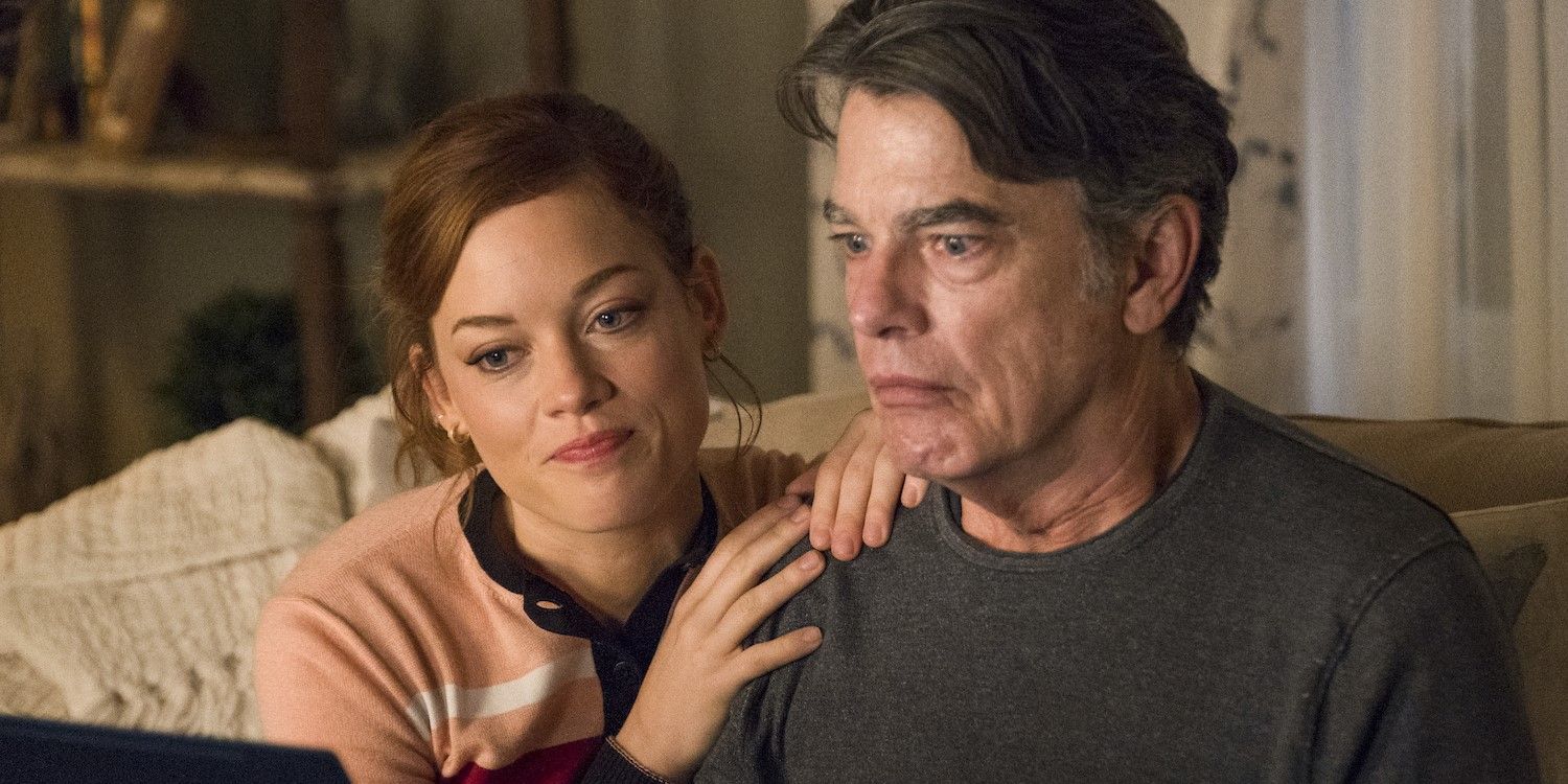 Peter Gallagher in Zoey's Extraordinary Playlist 