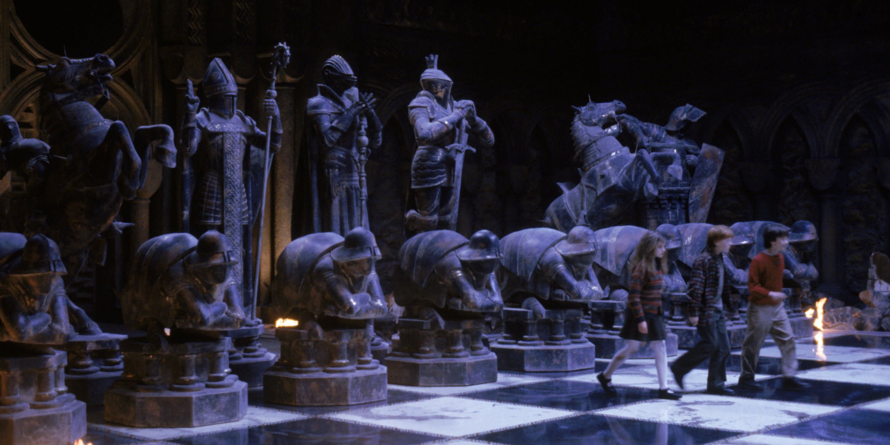 Harry Potter, Ron and Hermione playing Wizard's Chess