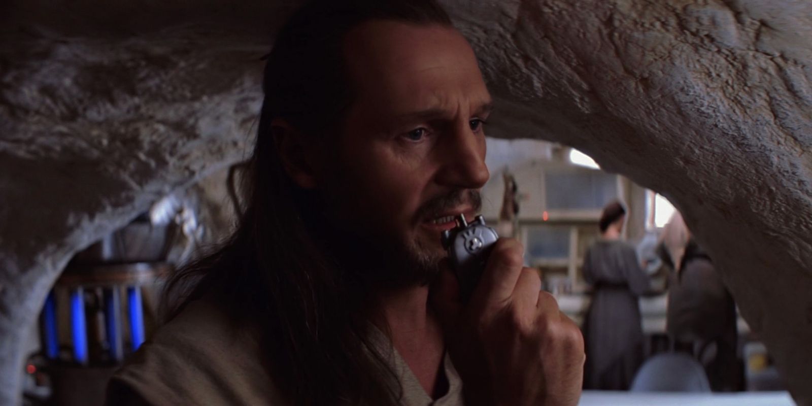 Qui-Gon Using His Communicator - The Phantom Menace