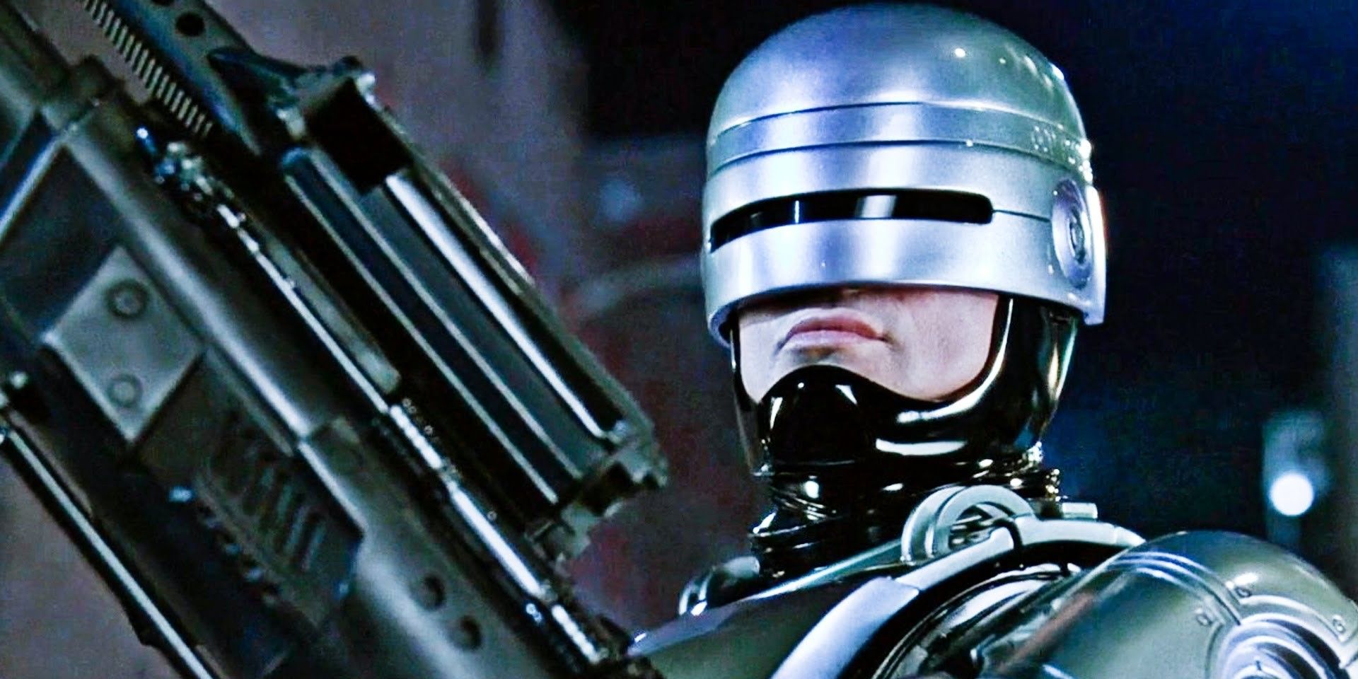 Robocop wielding a gun in RoboCop