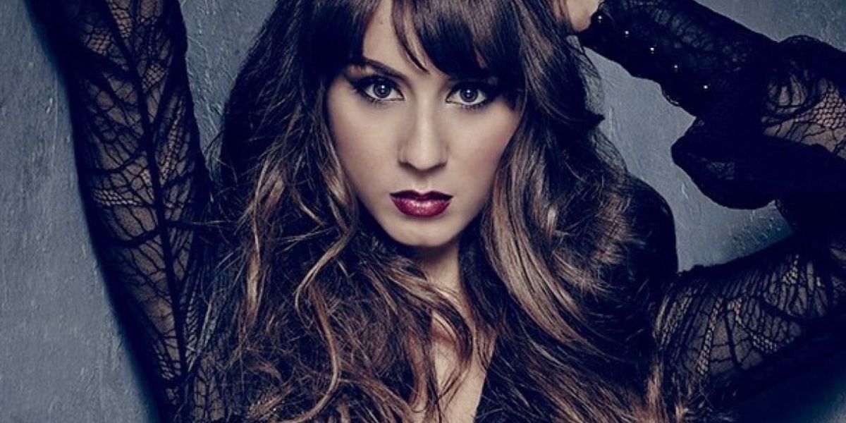 An image of Spencer in Pretty Little Liars