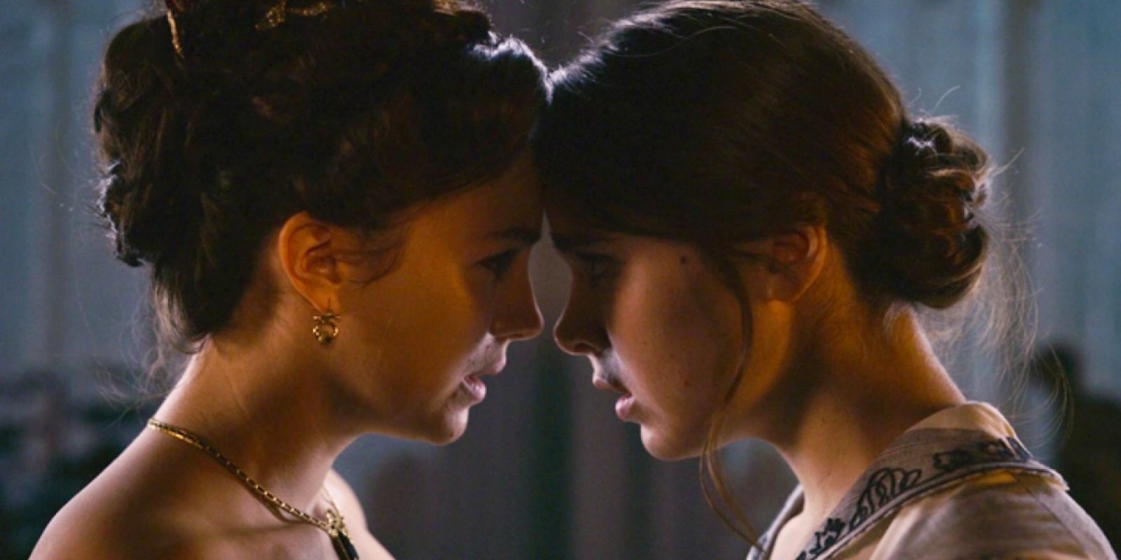 Sue Gilbert and Emily Dickinson nearly kiss in Dickinson Season 2