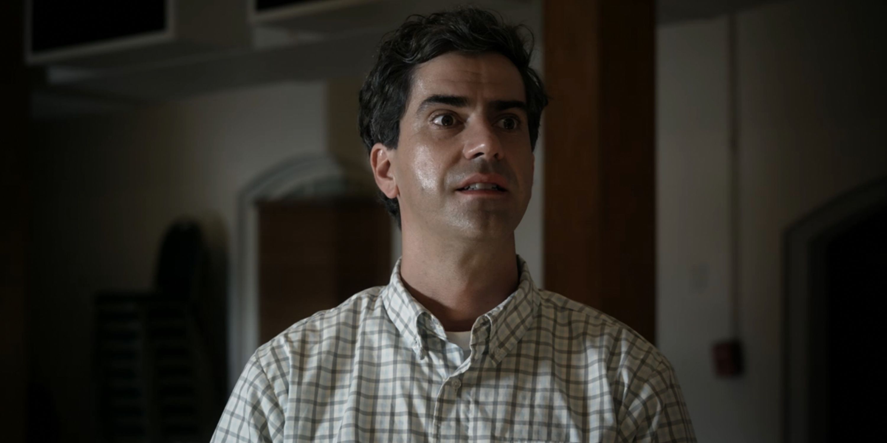 Hamish Linklater in Tell Me Your Secrets on Amazon Prime