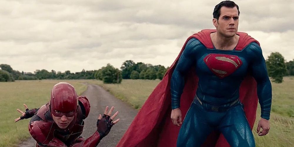 Flash and Superman race in Justice League