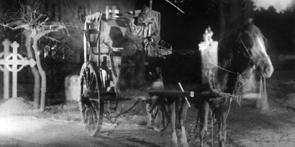A drunk man rides a carriage in the Golden Age horror movie The Phantom Carriage