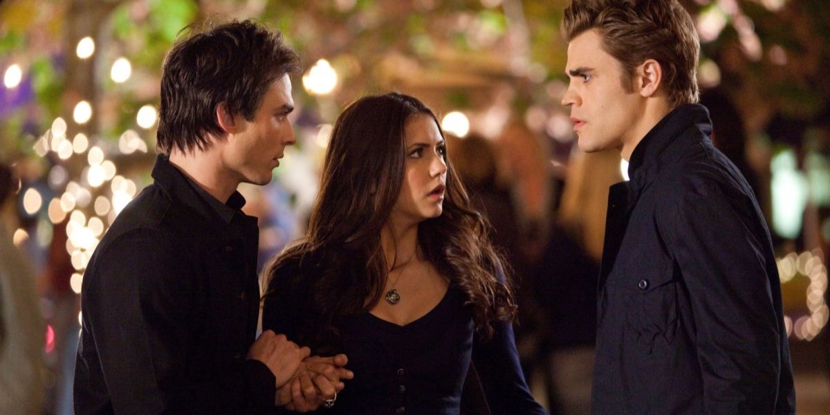 Elena, Damon, dan Stefan di Founder's Day di The Vampire Diaries