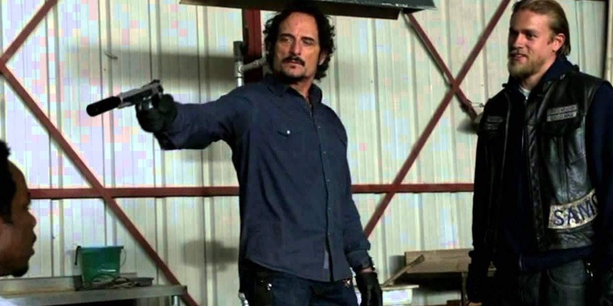 Tig and Jax kill Pope on Sons of Anarchy