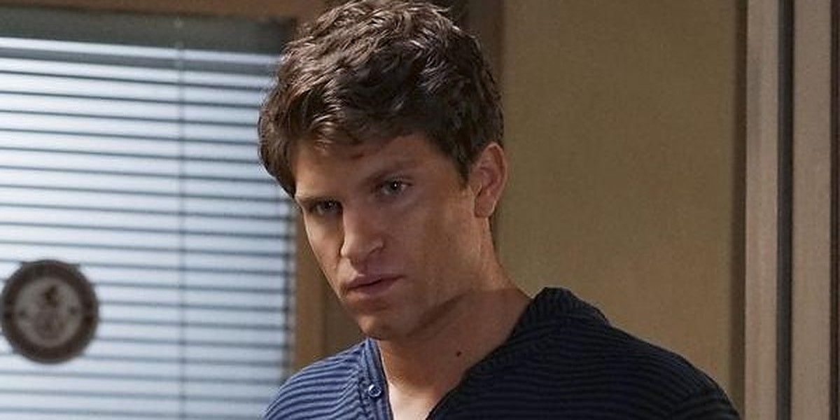 An image of Toby in Pretty Little Liars