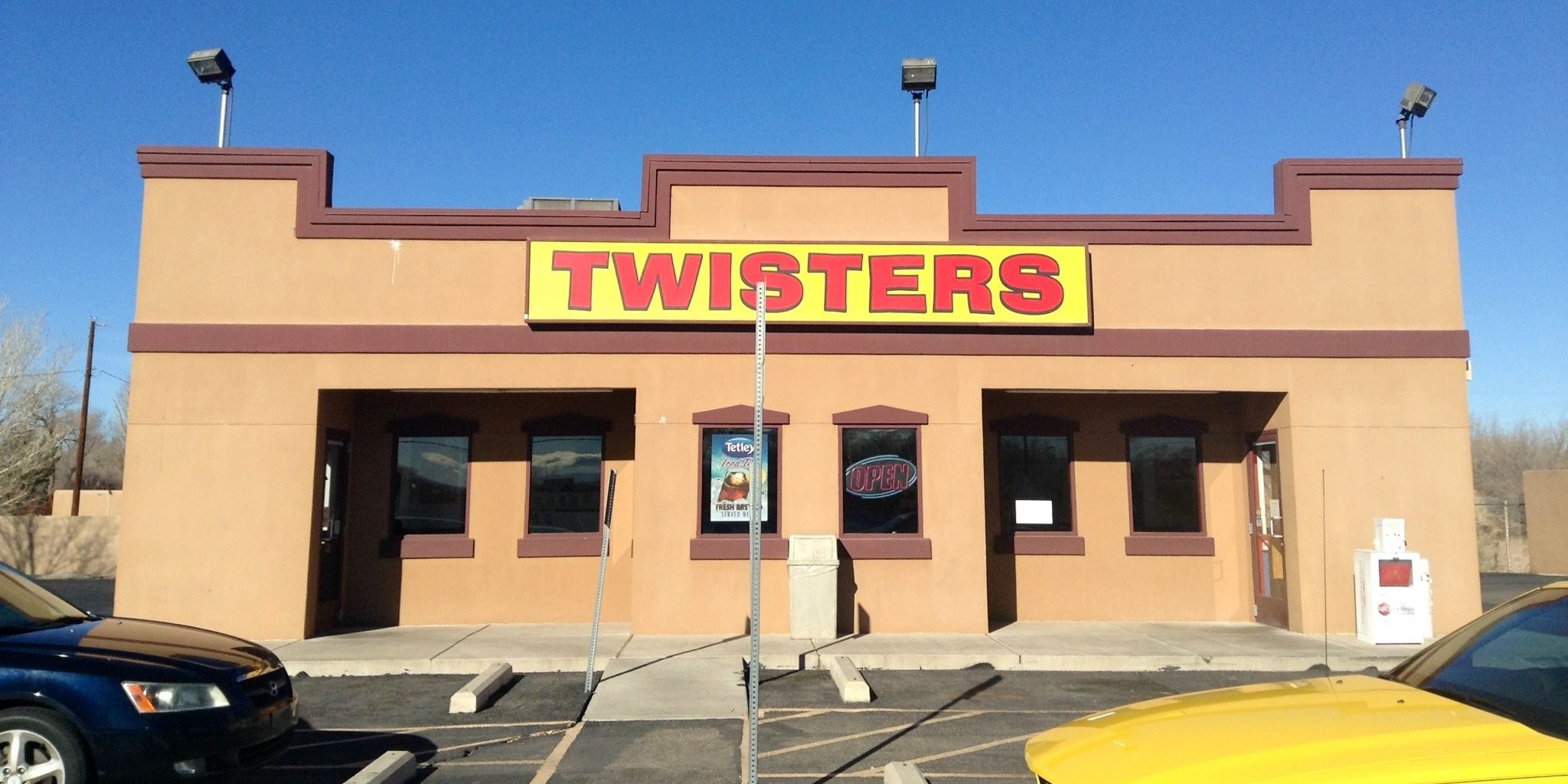 Twisters aka Los Pollos Hermanos