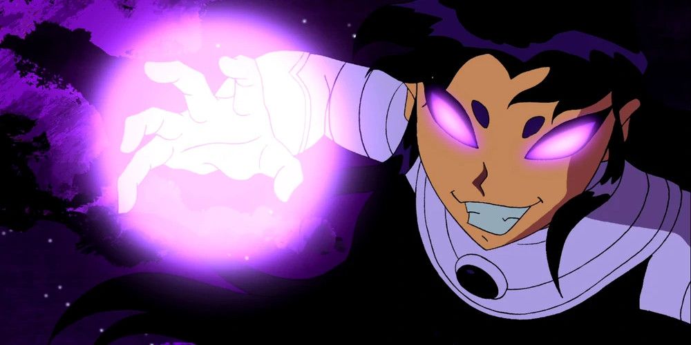 Blackfire with glowing hand in Teen Titans