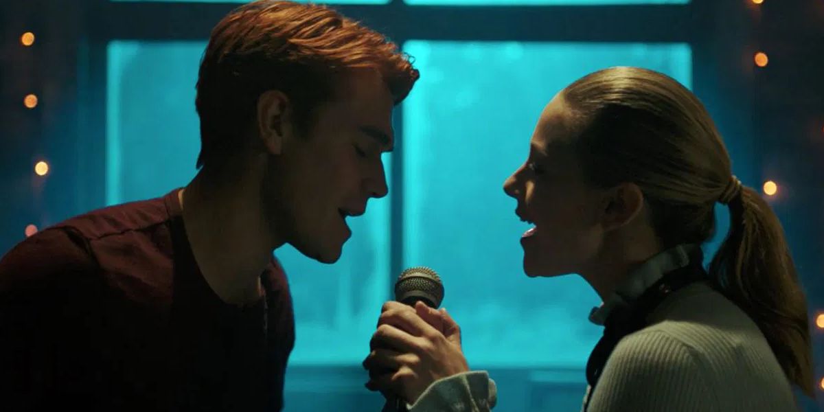 Archie and Betty singing together