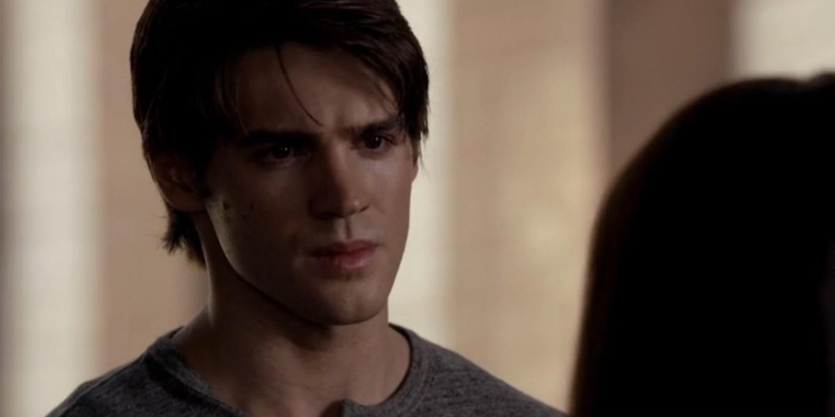 Steven R. McQueen as Jeremy in The Vampire Diaries