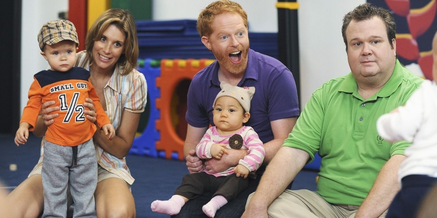 lilys baby music class - modern family