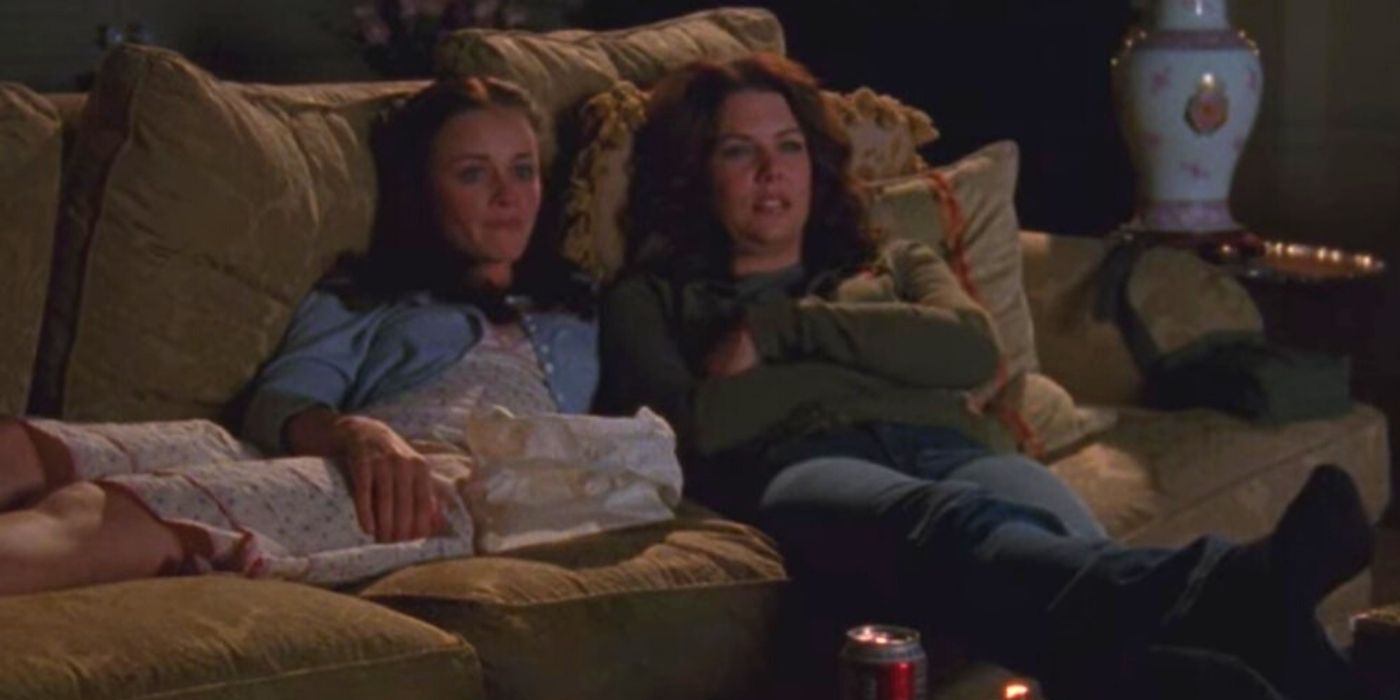 Gilmore Girls How To Have A Movie Night Like Lorelai & Rory