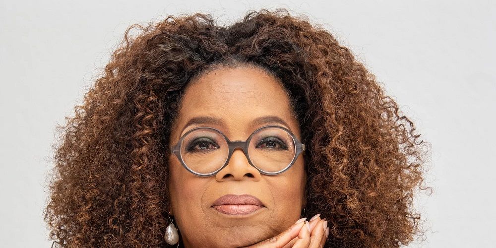 Oprah Posing With Hand Under Chin