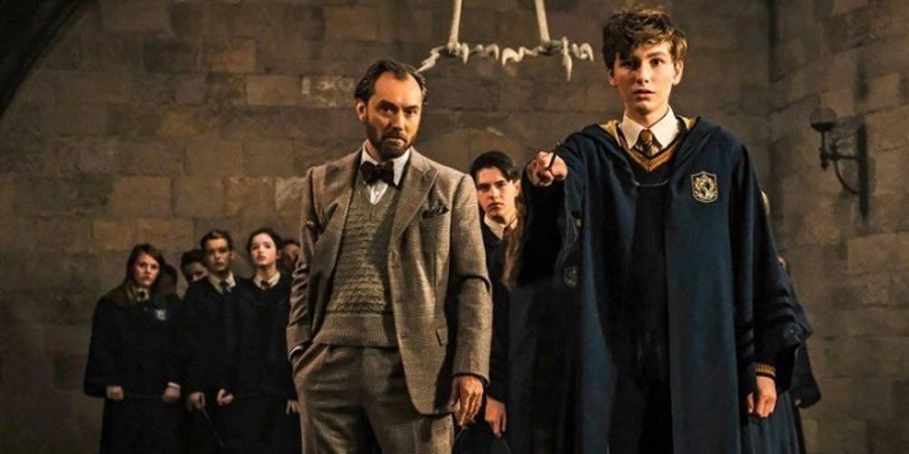 Fantastic Beasts 5 Ways Young Dumbledore Was Different (& 5 He Was The Same)