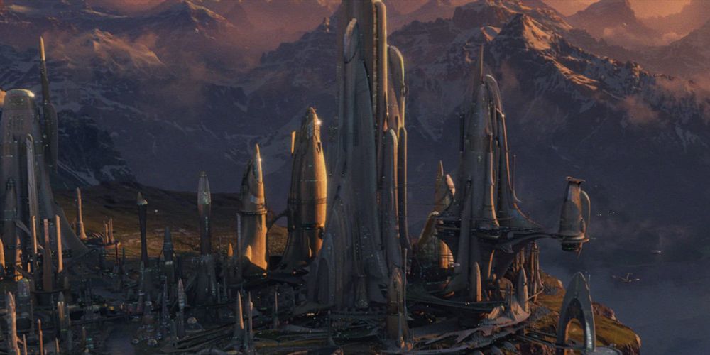 Un'immagine di una torre su Alderaan in Star Wars