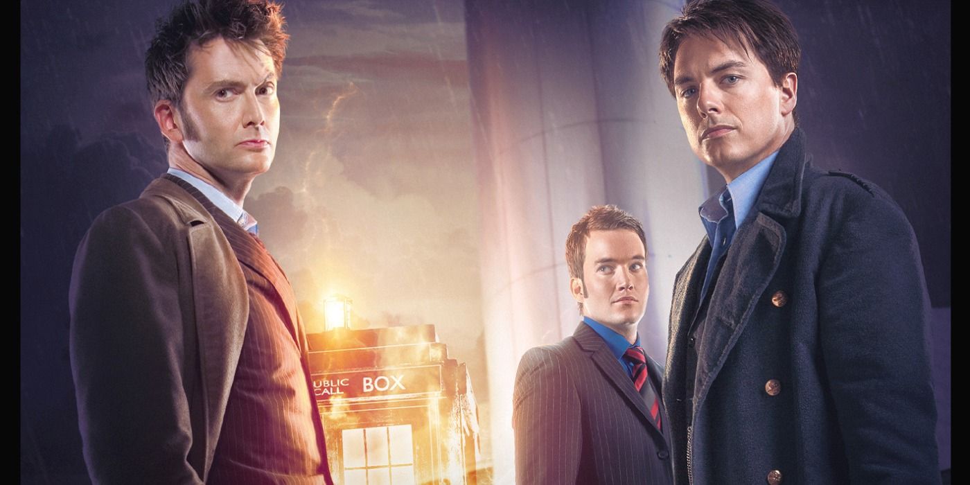 David Tennant poses with two other actors in a promo image for Torchwood