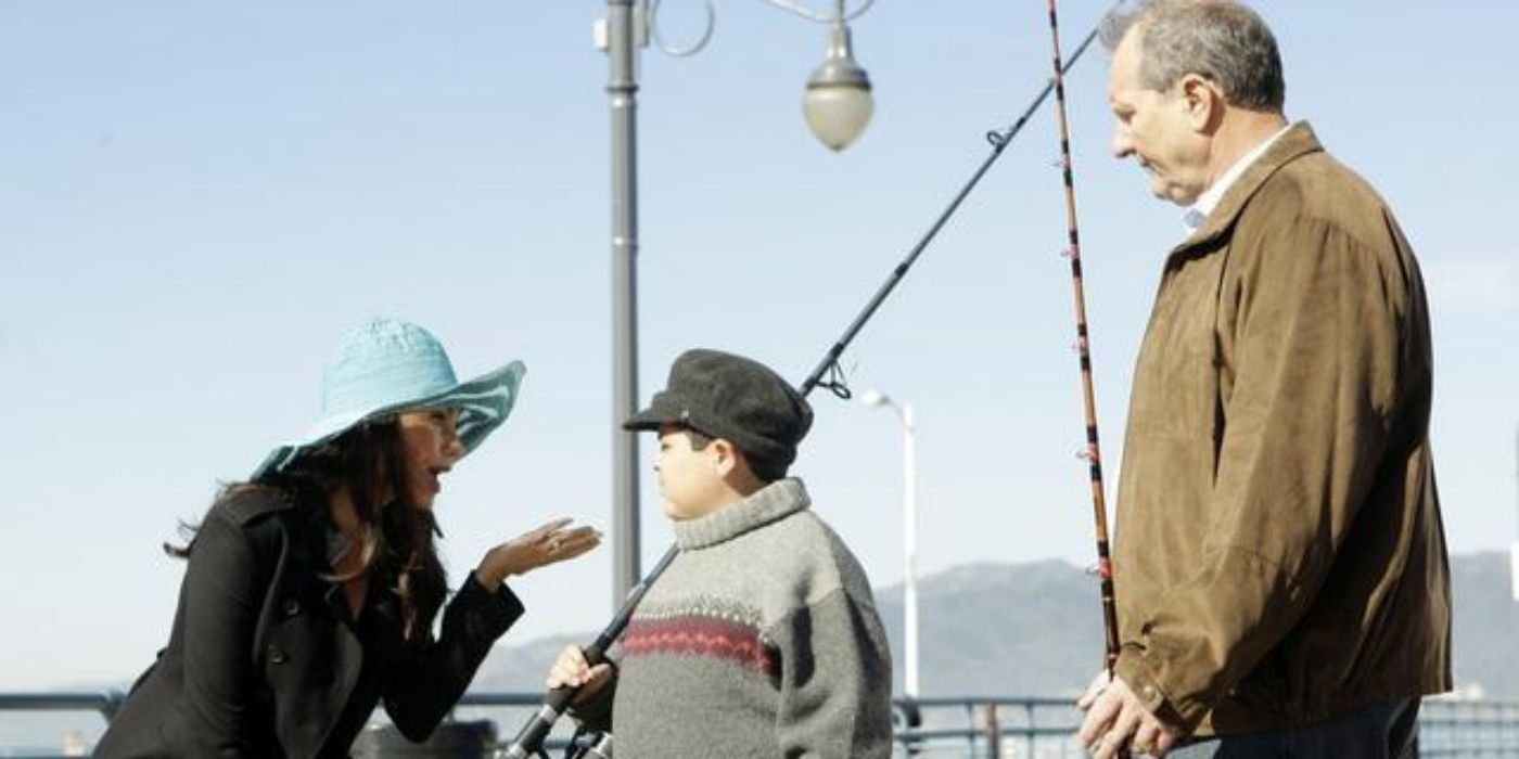 Gloria and manny and jay go fishing on modern family