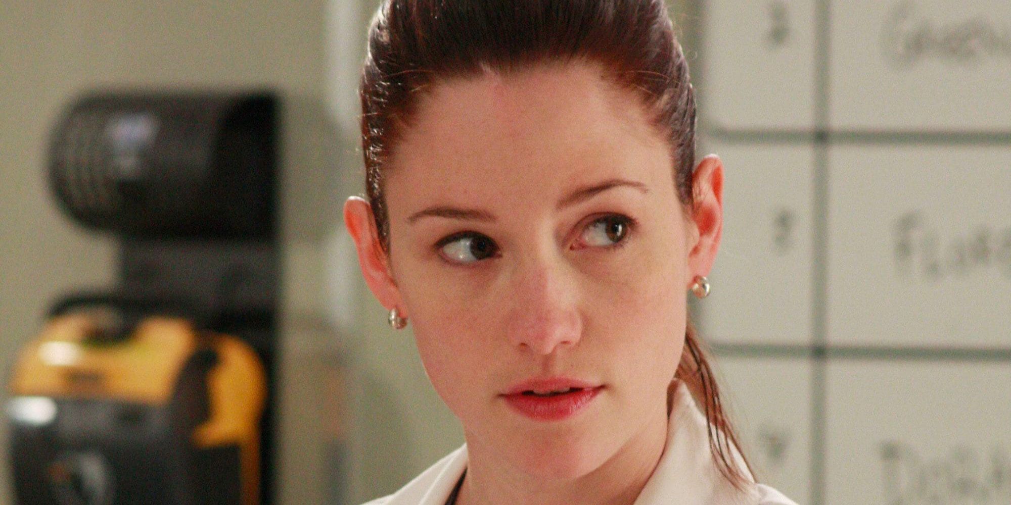 Lexie Grey looking to her left in Grey's Anatomy.