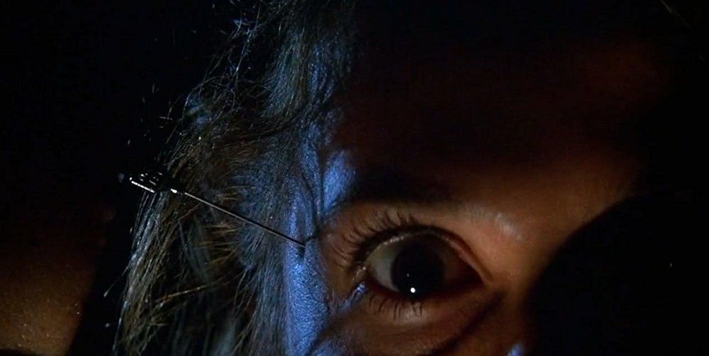Michael needles nurses eye in Halloween II
