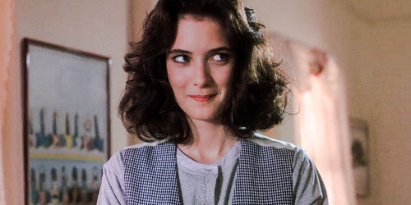 Veronica Sawyer smiling in Heathers