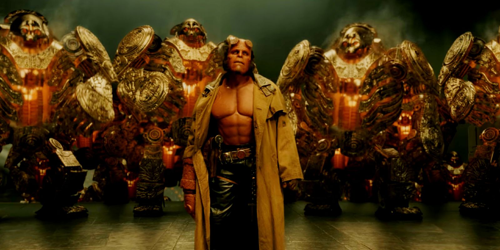 Hellboy Surrounded By The Golden Army - Hellboy II: The Golden Army