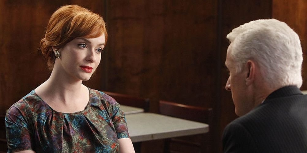 Mad Men Joan's Slow Transformation Over The Years (In Pictures)