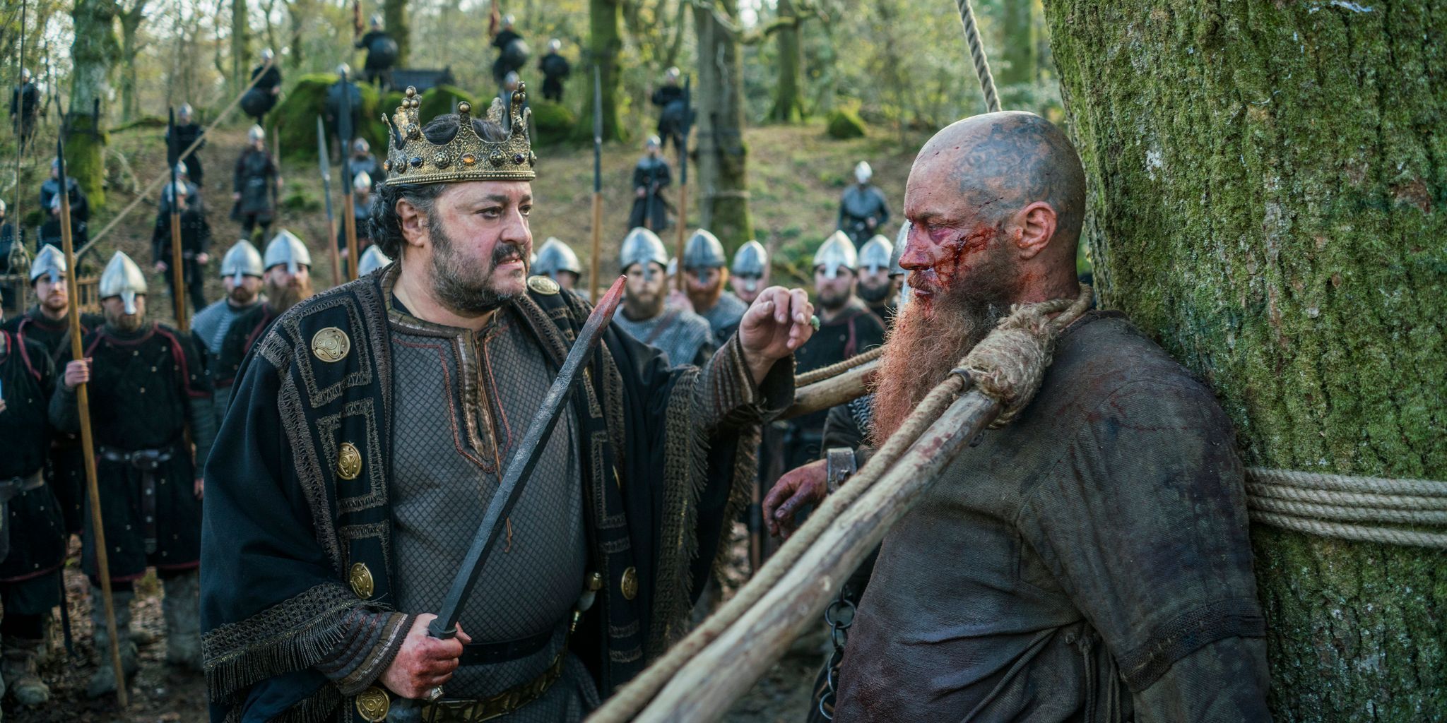 Ragnar tortured by King Aelle before his death in Vikings s05
