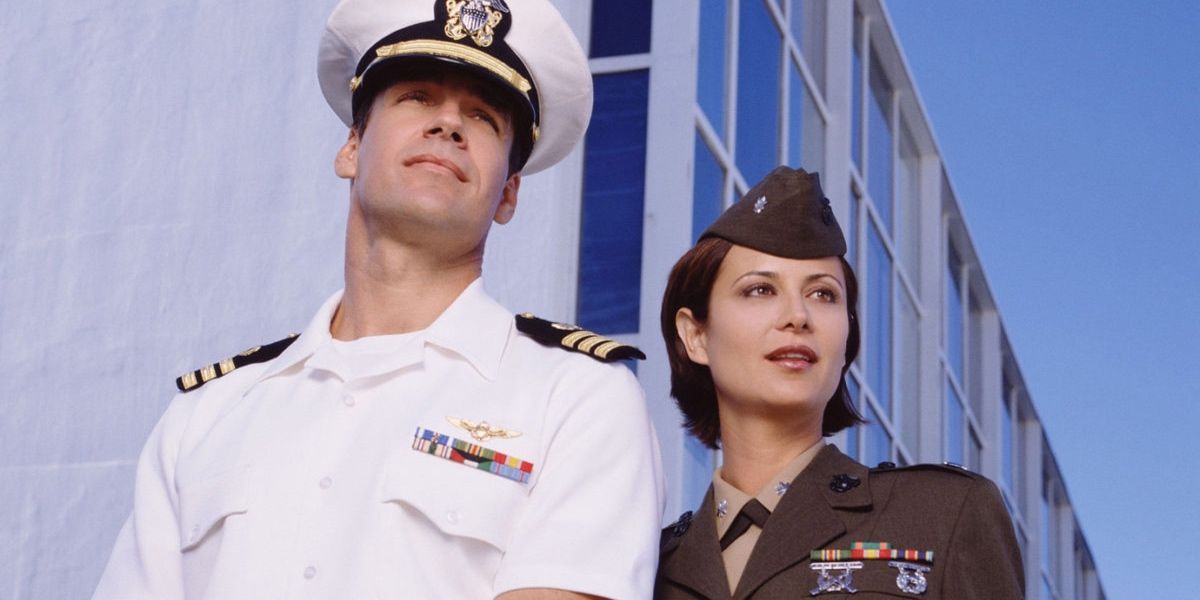 Mac and Harm in their navy uniforms in J.A.G.