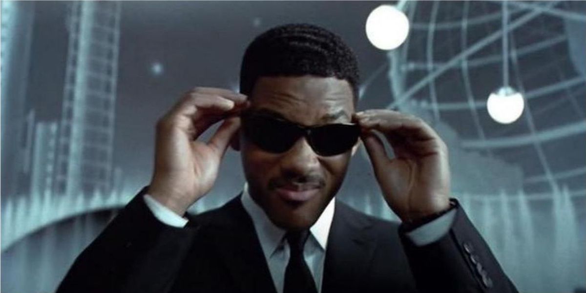 The 10 Strongest Men In Black Weapons, Ranked
