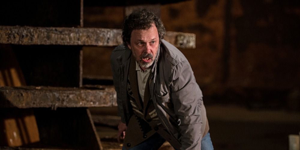Metatron confronts Amara and sacrifices himself to let Sam Dean Lucifer and the heroes escape in Supernatural