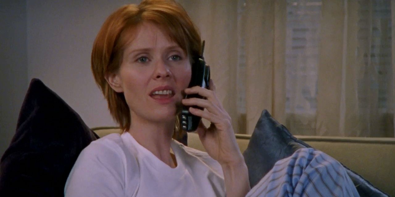 Miranda talks on phone with Carrie in Sex and the City episode The Real Me.