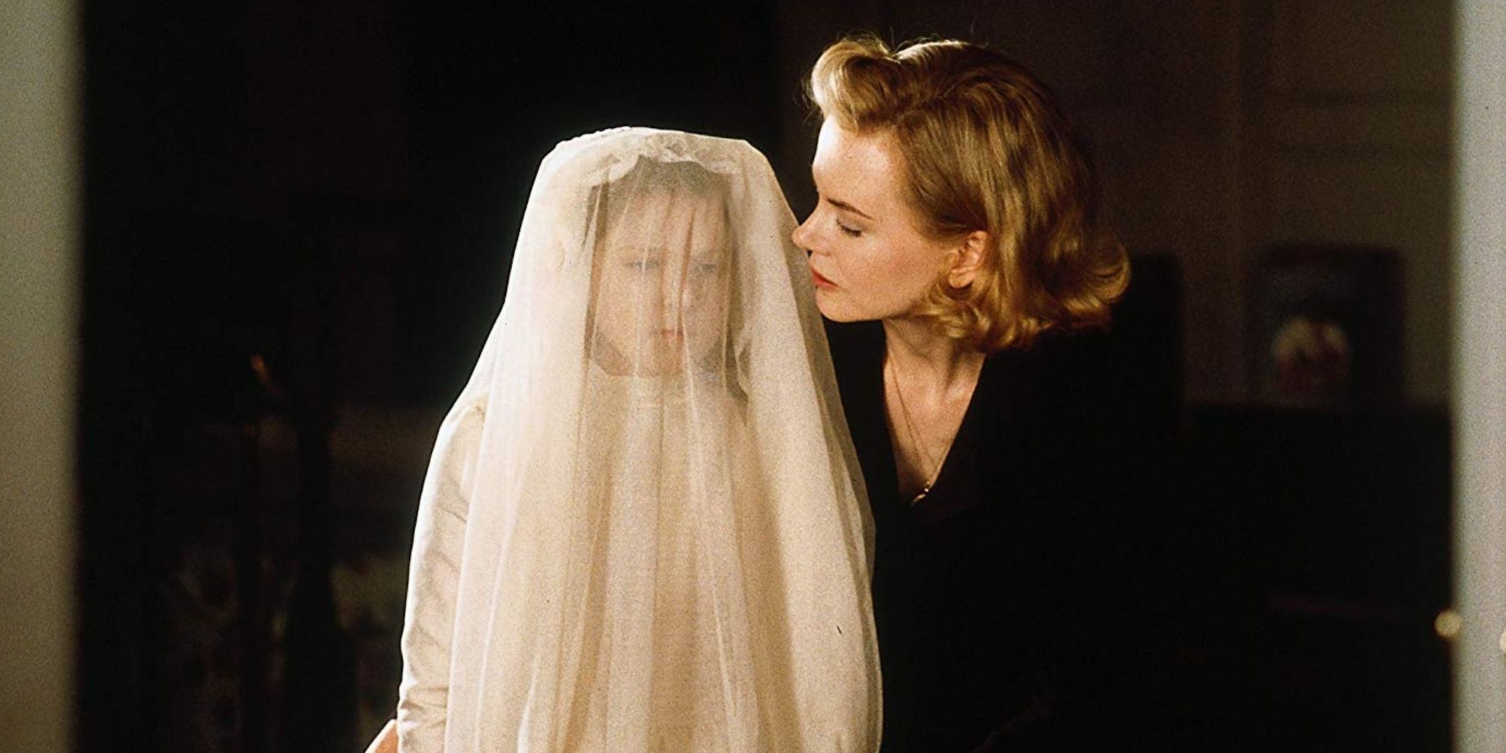 Nicole Kidman as Grace Alakina Mann as Anne in The OthersThe Others
