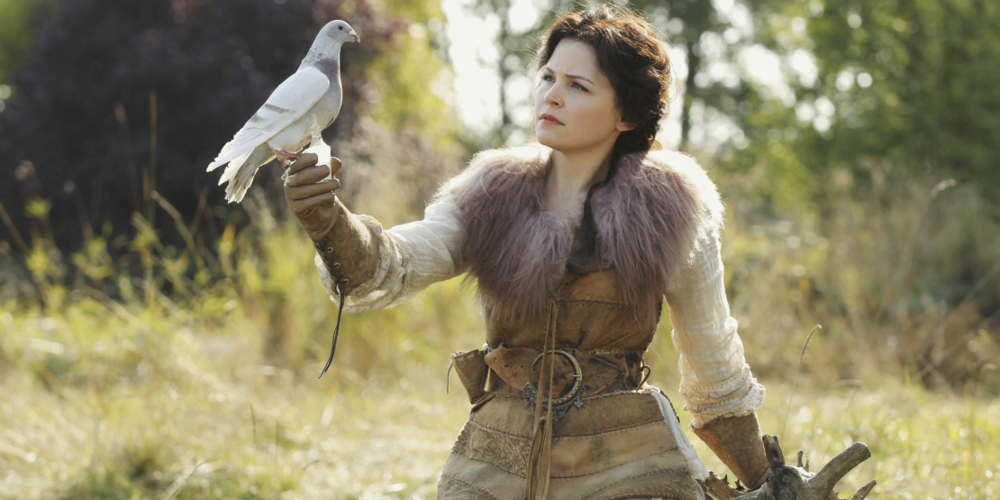 Snow white and a pigeon in Once Upon A Time